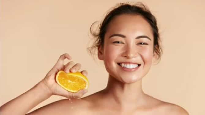 Skin Care : स्किन केअर रूटीनमध्ये या 4 गोष्टी फाॅलो करा आणि निरोगी चमकदार त्वचा मिळवा!