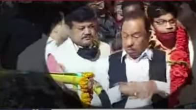 Video : जन-आशीर्वाद यात्रेदरम्यान केंद्रीय मंत्री नारायण राणेंना जोरदार शॉक!