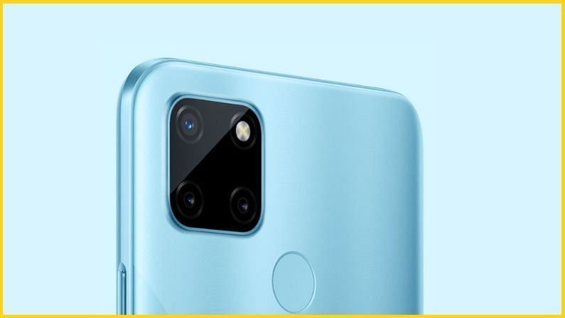 Realme C21Y हा फोन नुकताच भारतात लाँच करण्यात आला आहे. Realme C21Y हा एक एंट्री लेव्हल स्मार्टफोन आहे जो ड्युअल सिम कार्ड आणि 4G VoLTE सह येतो. यात अँड्रॉइड 10 आधारित Realme यूआय सॉफ्टवेअर देखील आहे. Realme आधीच अधिकाधिक स्मार्टफोनमध्ये Android 11 देत आहे. फोनमध्ये Octa core Unisoc T610 प्रोसेसर वापरण्यात आला आहे. फोनमध्ये 4 जीबी LPDDR4x रॅम आहे, जो 64 जीबी स्टोरेजसह येतो. त्याचबरोबर स्टोरेज वाढवण्यासाठी त्यात मायक्रो एसडी कार्ड स्लॉटही देण्यात आला आहे. रियलमी C21Y मध्ये 6.5-इंचांचा HD + डिस्प्ले आहे जो Teardrop Notch सह येतो. फोनमध्ये 88.7 टक्के पीक ब्राइटनेस देण्यात आला आहे. फोनमध्ये 5000mAh ची बॅटरी आहे, जी 10W चार्जिंगला सपोर्ट करते. 