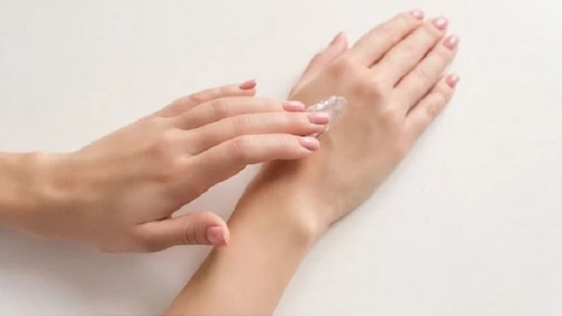 Home Remedies : मुलायम आणि सुंदर हातांसाठी 'हे' घरगुती उपाय करा!