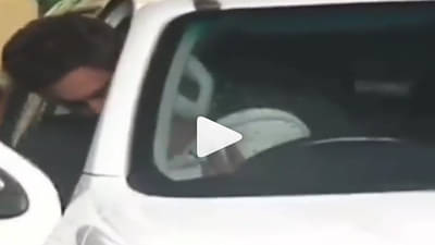 नवजात बाळासह नुसरत जहाँला हॉस्पिटलमधून डिस्चार्ज, यश दासगुप्ताच्या हातात दिसले अभिनेत्रीचे बाळ!