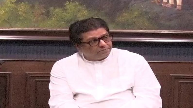 तुमच्या कार्यक्रमांना गर्दी चालते, फक्त गणेशोत्सवालाच गर्दी नको, ही कोणती पद्धत?; राज ठाकरेंचा सरकारवर घणाघात तुमच्या कार्यक्रमांना गर्दी चालते, फक्त गणेशोत्सवालाच गर्दी नको, ही कोणती पद्धत?; राज ठाकरेंचा सरकारवर घणाघात