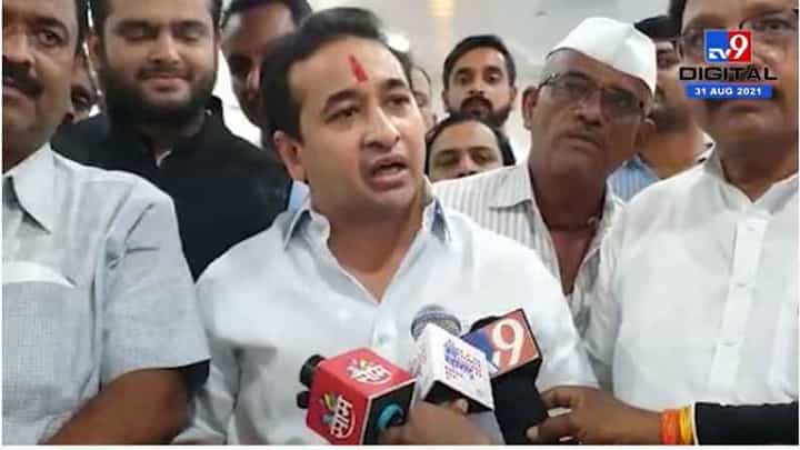 बाजारात पैसे टाकले की संजय राऊत यांच्यासारखी माणसं भेटतात, नितेश राणेंची टीका बाजारात पैसे टाकले की संजय राऊत यांच्यासारखी माणसं भेटतात, नितेश राणेंची टीका