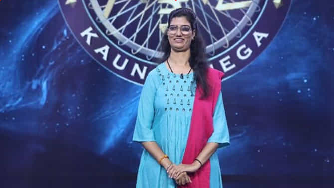 Himani Bundela | अंधत्वावर मात करत बनल्या ‘KBC 13’च्या पहिल्या करोडपती!, जाणून घ्या कोण आहेत हिमानी बुंदेला...