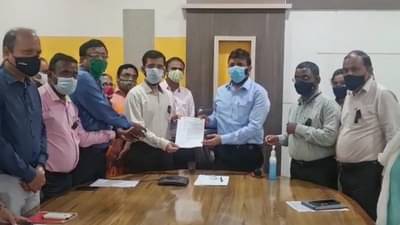 आम्हाला सशस्त्र पोलीस बंदोबस्त द्या, केडीएमसी अधिकाऱ्यांची मागणी, ठाण्यातील घटनेच्या विरोधात कामबंद आंदोलन