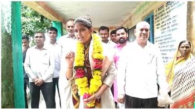 नांदेडच्या नम्रता जाधवचं उत्तुंग यश, एअर फोर्समध्ये अधिकारी पदाला गवसणी, बहुमान मिळवणारी मराठवाड्यातील पहिलीचं तरुणी