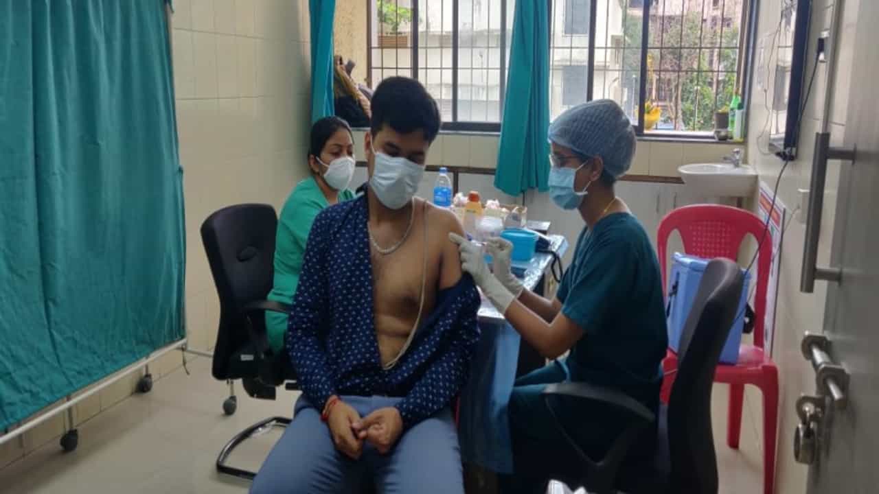 Corona Vaccination | 18 ते 30 वयोगटातील 17,400 नवी मुंबईकरांनी घेतला पहिला डोस