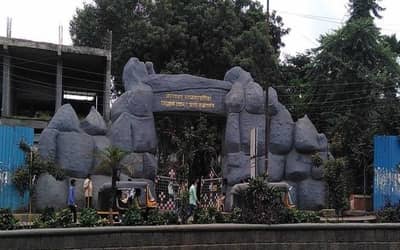 Aurangabad Tourism: सिद्धार्थ उद्यानाचे ऐतिहासिक दगडी प्रवेशद्वार पाडले, नव्या कॉम्प्लेक्समधून उद्यानात प्रवेश मिळणार