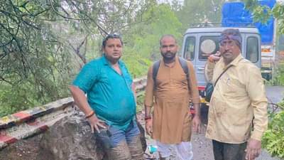 मध्यरात्री शिवसैनिकांचा काँग्रेसचे मंत्री अशोक चव्हाणांना फोन, नंतर मदतीची सूत्र हलली, चाळीसगाव दरड कोसळल्याच्या घटनेची आँखोदेखी