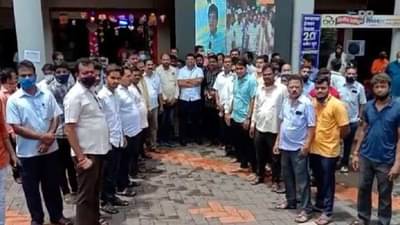 किरीट सोमय्यांच्या राणेंवरील आरोपांचे जुने व्हिडीओ LED वर लावले, शिवसेनेकडून अनोखं स्वागत