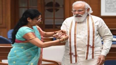 मेधा कुलकर्णींनी पंतप्रधानांना बांधली राखी, कोरोना काळात विधवा झालेल्या महिलांसाठी महत्वाचं मागणं