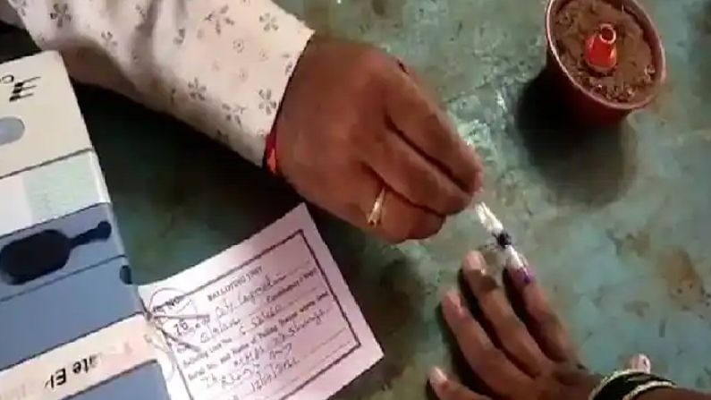 Belgaum Municipal Election Results 2021 Live : बेळगाव महानगरपालिकेत भाजपला स्पष्ट बहुमत Belgaum Municipal Election Results 2021 Live : बेळगाव महानगरपालिकेत भाजपला स्पष्ट बहुमत
