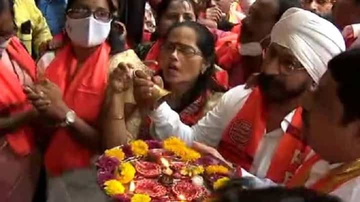 मंदिरं उघडण्याची हिंमत मनसेत नाही, त्यांचं आंदोलन भाजपचा स्पॉन्सर कार्यक्रम मंदिरं उघडण्याची हिंमत मनसेत नाही, त्यांचं आंदोलन भाजपचा स्पॉन्सर कार्यक्रम