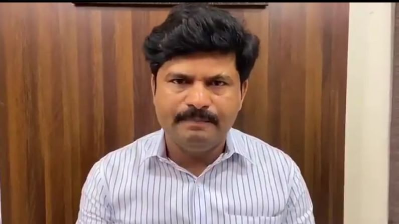 सोलापूर विद्यापीठात पुण्यश्लोक अहिल्यादेवी होळकर यांचा अश्वारुढ पुतळा बसवा; गोपीचंद पडळकर यांचं राज्यपालांना पत्रं सोलापूर विद्यापीठात पुण्यश्लोक अहिल्यादेवी होळकर यांचा अश्वारुढ पुतळा बसवा; गोपीचंद पडळकर यांचं राज्यपालांना पत्रं