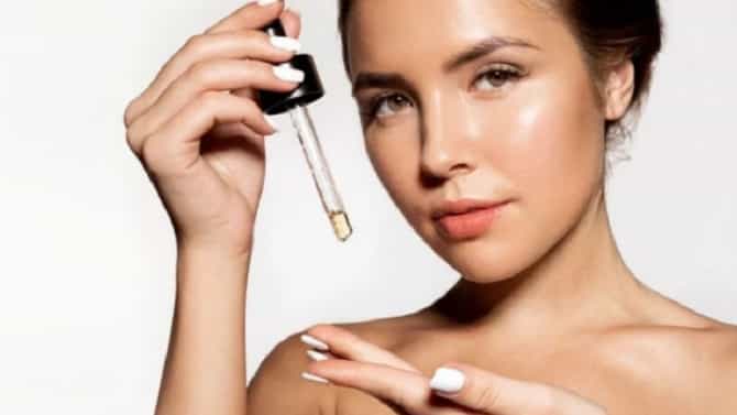 Beauty Trend : तजेलदार आणि चमकदार त्वचेसाठी ऑईल क्लींजिंग करा, फायदे पाहा!