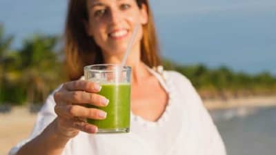 Health Tips : कोलेस्ट्रॉल नियंत्रणात ठेवण्यासाठी ही पेये प्या, आजारांपासून दूर राहाल!