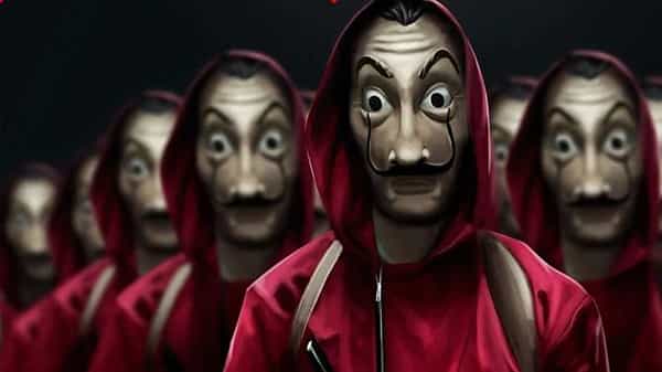 नेटफ्लिक्सवर नुकत्याच प्रदर्शित झालेल्या मनी हाईस्टच्या (Money Heist 5) पाचव्या सिझनची सध्या सोशल मीडियावर जोरदार चर्चा सुरु झाली आहे. (छाया सौजन्य- फेसबुक/इन्स्टाग्राम)