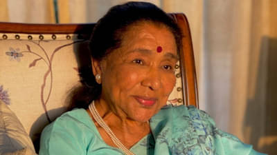 Asha Bhosle Birthday Special | इन आँखों की मस्तीपासून एक परदेसी मेरा दिल ले गयापर्यंत, ऐका आशा भोसले यांची सदाबहार गाणी!