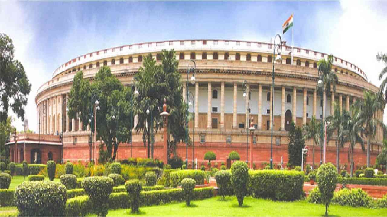 राज्यसभेच्या 6 रिक्त जागांसाठी निवडणूक कार्यक्रम जाहीर, राजीव सातव यांच्या रिक्त जागेवर कुणाला संधी? राज्यसभेच्या 6 रिक्त जागांसाठी निवडणूक कार्यक्रम जाहीर, राजीव सातव यांच्या रिक्त जागेवर कुणाला संधी?