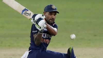 T20 world Cup 2021: शिखरच्या गैरहजेरीत रोहित बरोबर सलामीला कोण?, विराट नाही तर या खेळाडूवर जबाबदारी