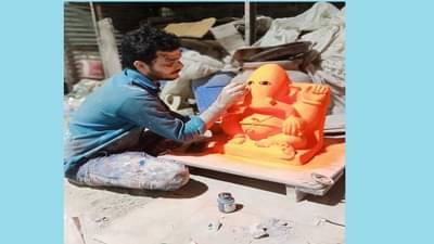 Festival Special: औरंगाबादचं आराध्य दैवत संस्थान गणपतीची उत्सवमूर्ती तयार, मूर्तीकार बगले कुटुंबियांचा मान