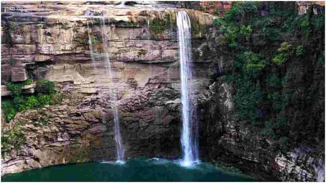 Rewa Tourist Place : रीवा शहरात फिरण्यासाठी सर्वात सुंदर पर्यटन स्थळे