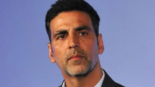 Akshay Kumar | काम एके काम, आईच्या निधनानंतर दुःखातून सावरत शूटिंगवर परतला अक्षय कुमार!