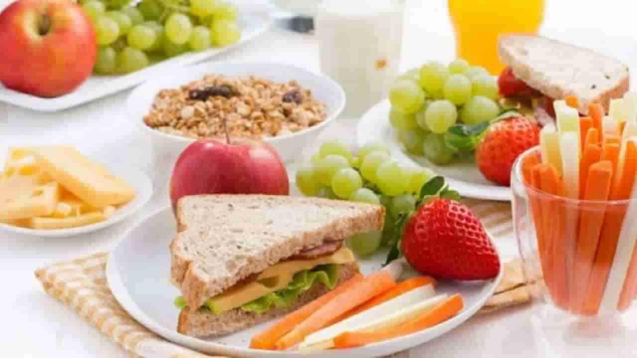 Health Tips : पावसाळ्याच्या हंगामात या 5 गोष्टी खाणे आरोग्यासाठी हानिकारक!