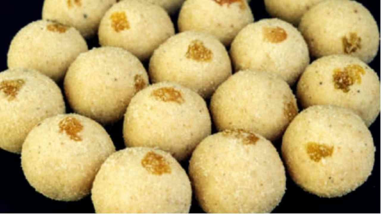 Ganesh Chaturthi Special Recipe : गणेश चतुर्थीसाठी खास घरी तयार करा रवा-नारळाचे लाडू, पाहा रेसिपी!