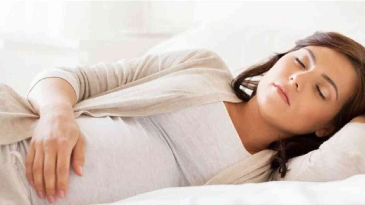 गर्भवती महिलांना भीतीदायक स्वप्ने का पडतात?; जाणून घ्या कारणं!