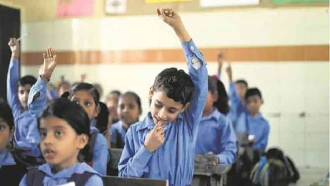 धक्कादायक! कोरोना काळात 4 ते 18 वयोगटातील 80% विद्यार्थ्यांचा शैक्षणिक स्तर घटला; वाचा सर्व्हे काय सांगतो?