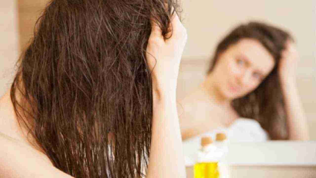 Hair Care Tips : केसांसाठी तेल लावणे का महत्त्वाचे?, योग्य मार्ग कोणता हे जाणून घ्या!