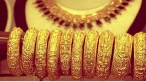 Aurangabad Gold: गणेश चतुर्थीच्या मुहूर्तावर सोने अजून स्वस्तच, चांदीच्या दरातही घसरण, पहा आजचे भाव
