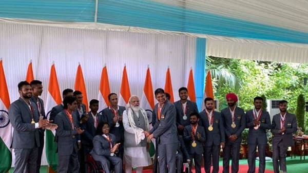 भारताने पॅरालिम्पिकमध्ये अप्रतिम प्रदर्शन करत ऐतिहासिक कामगिरी केली. एकूण 19 पदकं खिशात घातली. ज्यामध्ये 5 सुवर्ण, 8 रौप्य आणि 6 कांस्य पदकांचा समावेश आहे, पदक मिळवण्याच्या स्पर्धेत भारत 24 व्या स्थानावर राहिला.
