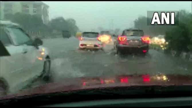 Weather Forecast : दिल्लीत पाणी तुंबलंय.. महाराष्ट्रात पुढच्या चार दिवसात मुसळधार ते अतिमुसळधार, IMD कडून अलर्ट जारी