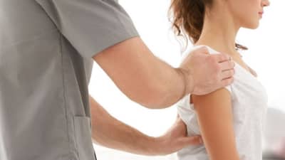 तिशीनंतर महिलांच्या शरीरातील कॅल्शियम का कमी होते?; वाचा लक्षणे आणि कारणे!