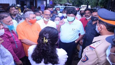 महिलांवरील अत्याचार रोखण्याची जबाबदारी राज्य सरकारची, साकीनाक्यातील बलात्काराच्या निषेधार्थ आरपीआयचे आंदोलन