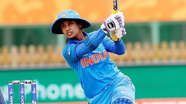 आंतरराष्ट्रीय क्रिकेट नियामक मंडळ (ICC) यांनी नुकत्याच सर्व जागतिक क्रमवारीतील खेळाडूंची यादी जाहीर केली. यावेळी त्यांनी महिला क्रिकेटपटूंची वन-डे आणि टी-20 क्रिकेट अशा दोन्हीतील क्रमवारी पुन्हा अपडेट केली. यामध्ये वनडे प्रकारात फलंदाजीमध्ये भारताची कर्णधार मिथाली राज 762 गुणांसह अव्वल क्रमांकावर आहे.