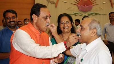 रुपाणी, नितीन पटेल यांच्या नेतृत्वातच निवडणूक लढवण्याची भाजपची भाषा कशी बदलली?; 27 दिवसात निर्णय फिरवण्यामागचं गौडबंगाल काय?