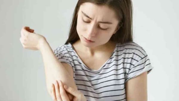 Beauty Tips: मान, कोपर आणि गुडघ्यांवरील काळपटपणा घालवायचाय?; या 5 नैसर्गिक उपायांचा वापर कराच!