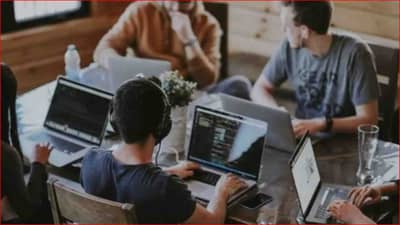 विप्रोच्या कर्मचाऱ्यांचं वर्क फ्रॉम होम बंद; पुन्हा ऑफिसमधून कामाला सुरुवात