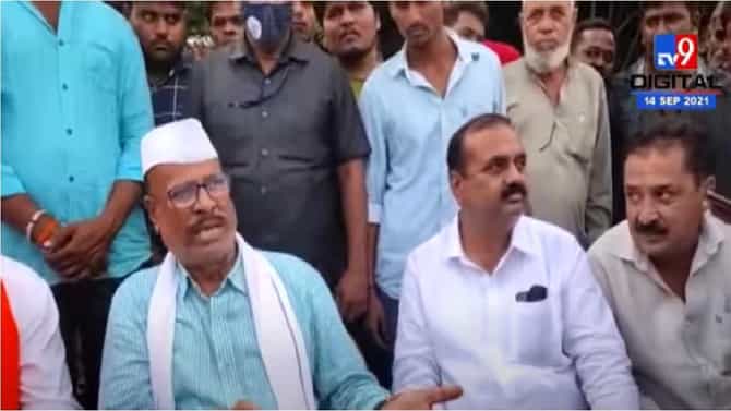 Abdul Sattar | मृत्यू प्रमाणपत्र देण्यास टाळाटाळ, अब्दुल सत्तारांनी ग्रामसेवकाला झापलं