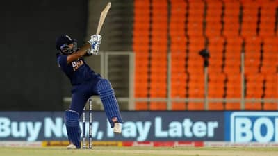 Birthday Special : गल्लीत क्रिकेट खेळायचा, आज फलंदाजीने वादळ उठवतो, विश्वचषकाच्या संघात भारताचा हुकुमी एक्का