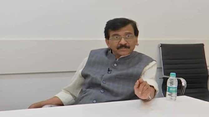 शेतकऱ्यांना चिरडणं ही तुमची पॉलिसी आहे काय?, संजय राऊत मोदी-योगींवर तुटून पडले