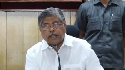 खुलेआम दंगलीवर कारवाई नाही, पोलिसांनी दंडुका उगारल्यास त्यांची मते जातील, चंद्रकांत पाटील यांची टीका