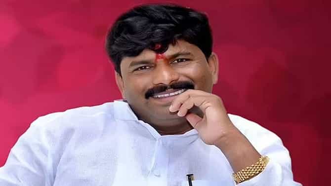 ‘काका-पुतण्याच्या’ टोळीने ‘मुळशी पॅटर्नद्वारे’ कब्जा केलेली 113 एकर जमीन पुन्हा मिळवली; पडळकरांचं सूचक ट्विट