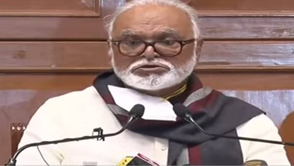 ज्या 8 जिल्ह्यात ओबीसींचं नोकरीतलं आरक्षण कमी झालं होतं, तिथं काय करणार? ठाकरे सरकारचा फॉर्म्युला भुजबळांनी सांगितला