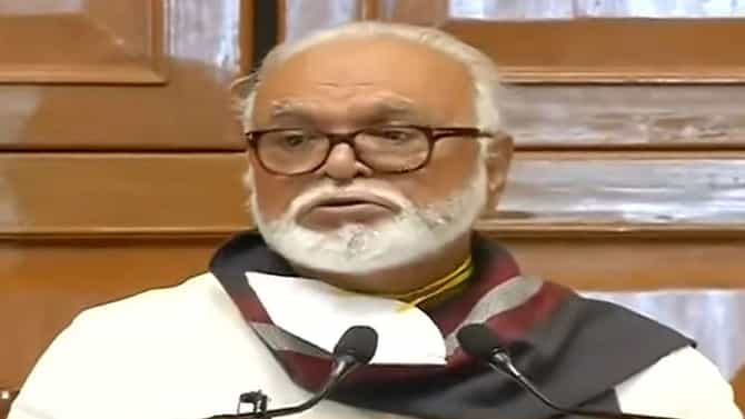 फडणवीस क्लीन मास्टर, भुजबळांची सडकून टीका; ठाकरे-पवारांसारखेच मुख्यमंत्री लक्षात राहतात...!