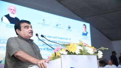 Nitin Gadkari : पत्नीला न सांगता जेव्हा सासऱ्याच्या घरावर बुलडोझर चालवला! नितीन गडकरींचा मोठा गौप्यस्फोट