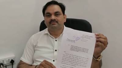 बेकायदा इमारतीवर कारवाई नको म्हणून केडीएमसी अधिकाऱ्यांनी 25 लाख घेतले, बिल्डराचा आरोप, ACB कडे चौकशीची मागणी